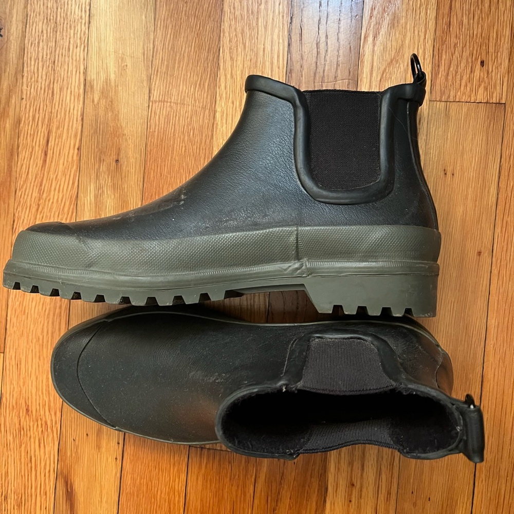 Stutterheim Dark Green Chelsea Boots